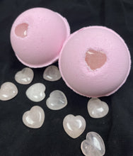 Load image into Gallery viewer, Crystal Stone Bath Bomb.
